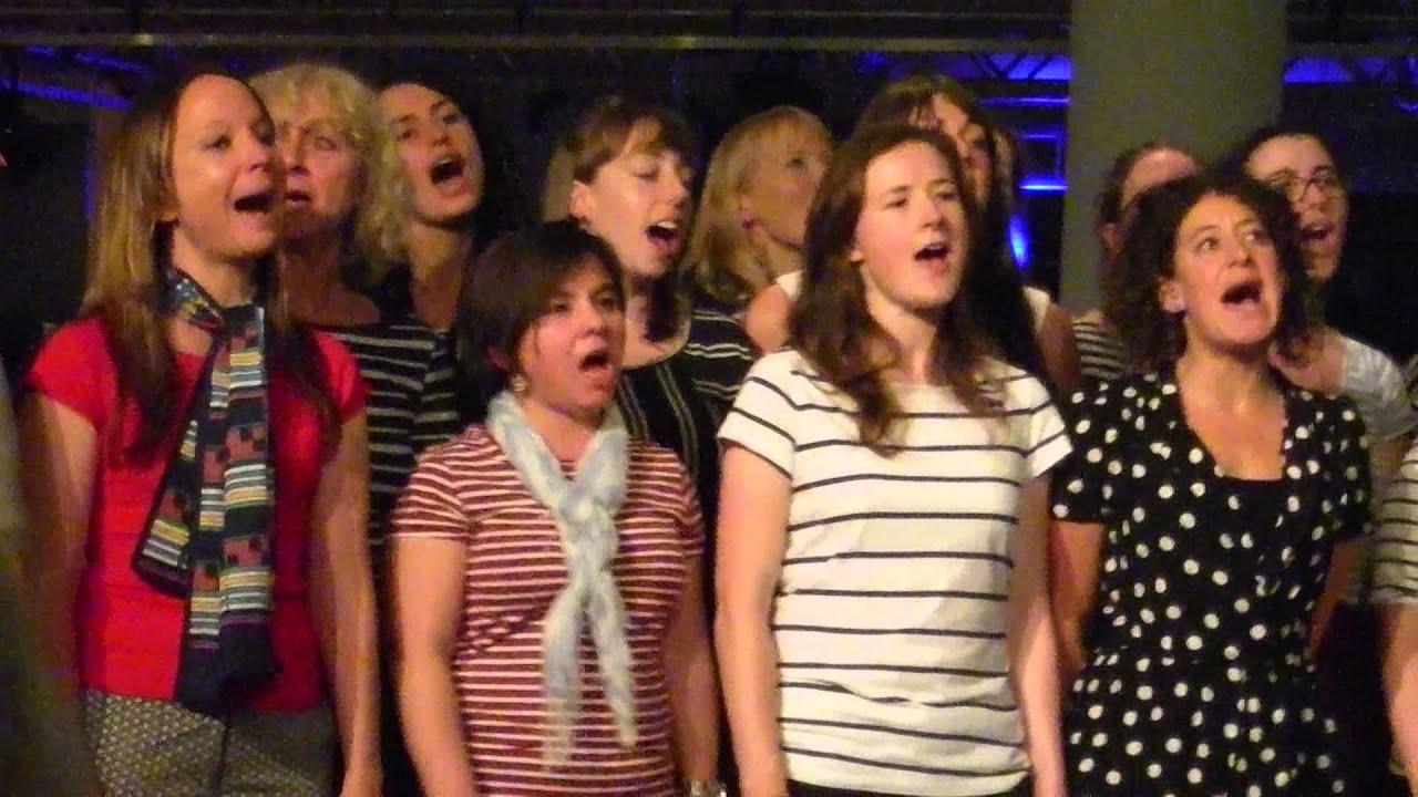 Pique la Baleine YouTube