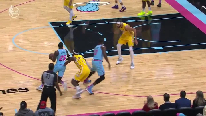 Kendrick Nunn dunked on JaVale McGee left-handed -...