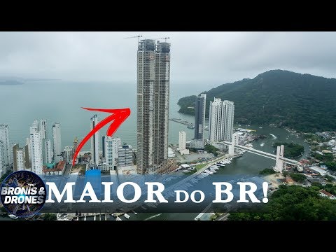 Vídeo: Prédio Com Dois Hemisférios