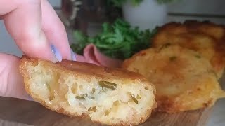 Мягкие,пышные оладушки с колбасой, сыром и зелёным луком#рецептынакаждыйдень #рецепты #оладушки #еда