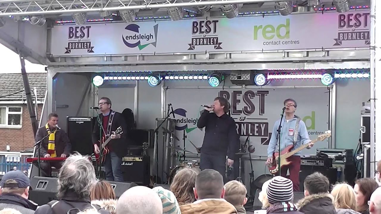 The Milltown Brothers - Which Way Should I Jump Live Burnley Turf Moor (2015)