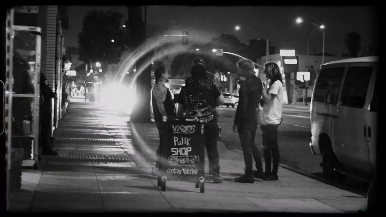 Guarda ENZYME - Masquerade (shot by: @PluterasRecs ) su YouTube Guarda ENZYME - Masquerade (shot by: @PluterasRecs ) su YouTube
