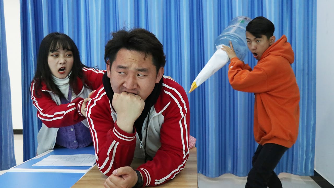 【天才錢小寶】班級打預防針，學生想出妙招逃避，不料老師拿來巨型針管