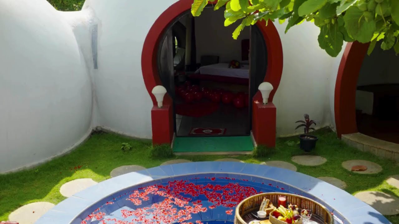 "Indulge in a Luxurious Floating Breakfast Experience"