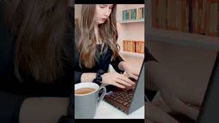Mini day in the life vlog working in #publishing 📚  #minivlog #penguinbooks  #dayintheoffice