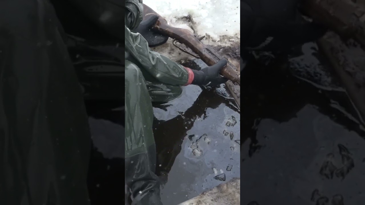 WW2 Rifle Pulled From the Mud After 80 Years