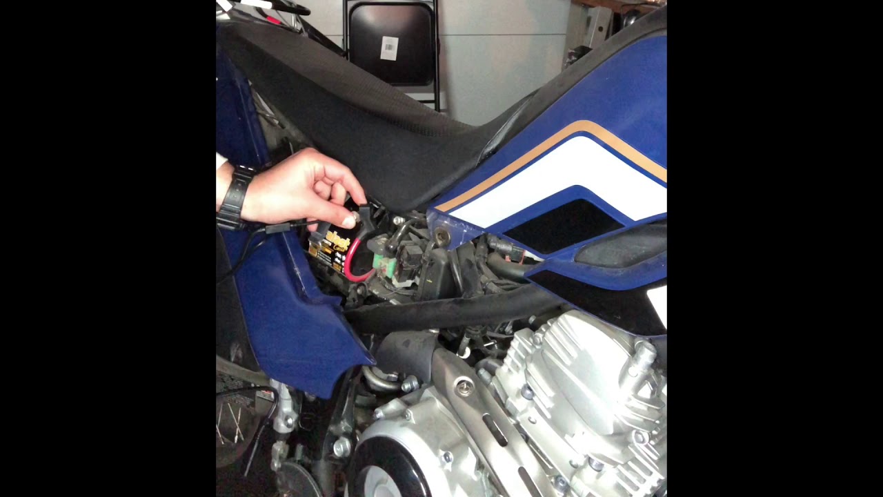 XT250 Battery Replacement and Battery Tender Install YouTube