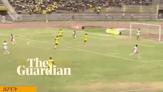 Goalkeeper throws ball into own net in Ethiopian Premier League screenshot 3