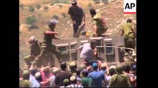 Voice Settlers Clash With Israeli Troops Trying To Dismantle Outpost