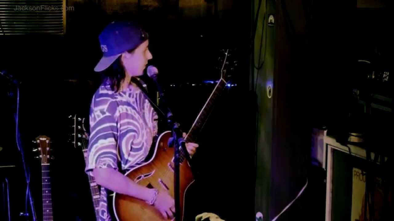 Hoot Night 2013-08-27-p5 Peter Lazaron