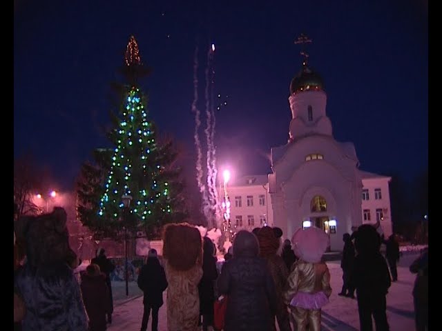 На площади перед Домом культуры «Надеждинский», вновь открылся зимний городок