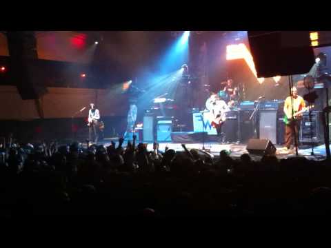 Weezer - Jamie - New York, NY 12/18/10 (Pinkerton)...