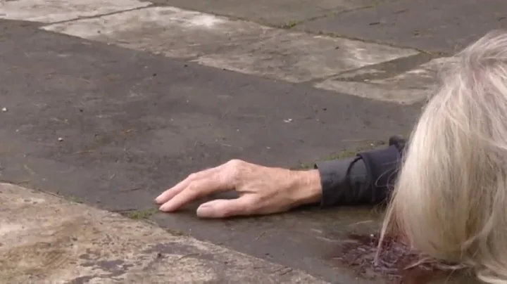 EastEnders- Gavins Deadly Game Of Hide And Seek (5...