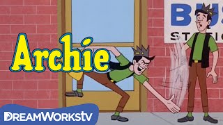 Jughead's Seeing Double | THE ARCHIE SHOW