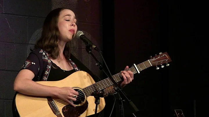Sarah Jarosz - Early Morning Light - Live at McCab...