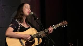 Watch Sarah Jarosz Early Morning Light video