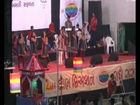 radhe-raas-garba,-ahmedabad---2011---jaykar-bhojak---day-3-part-1