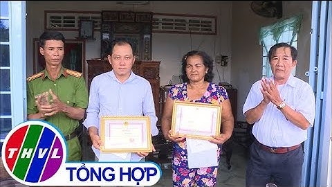 THVL | Khen thưởng hai người dân nhặt được trên 120 triệu đồng trả lại người đánh rơi