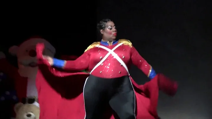 A Drag Queen Christmas - Latrice Royale (Flag Twir...