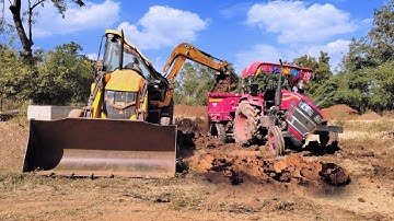 new Jcb 3dx Backhoe Loading Red Mud In Mahindra tractor And mahindra yuvo 475 DI | Jcb videos