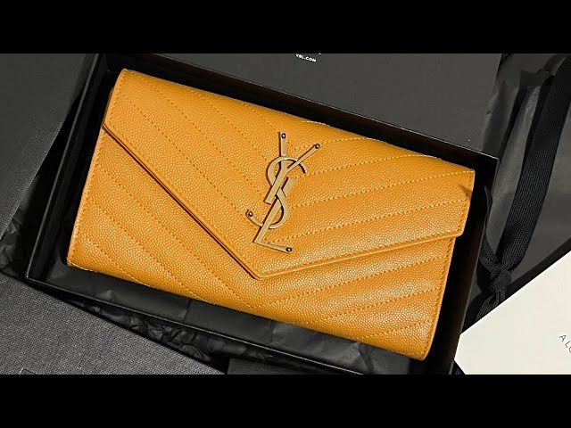 MONOGRAM Large bill pouch in grain de poudre embossed leather , Front view