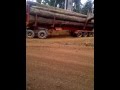 Daf 85 CF tractor with heavy load logs makes wrong turning move 2