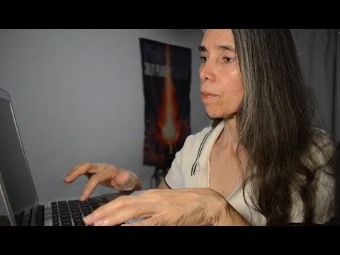 ASMR TU COMPAÑERA DE OFICINA