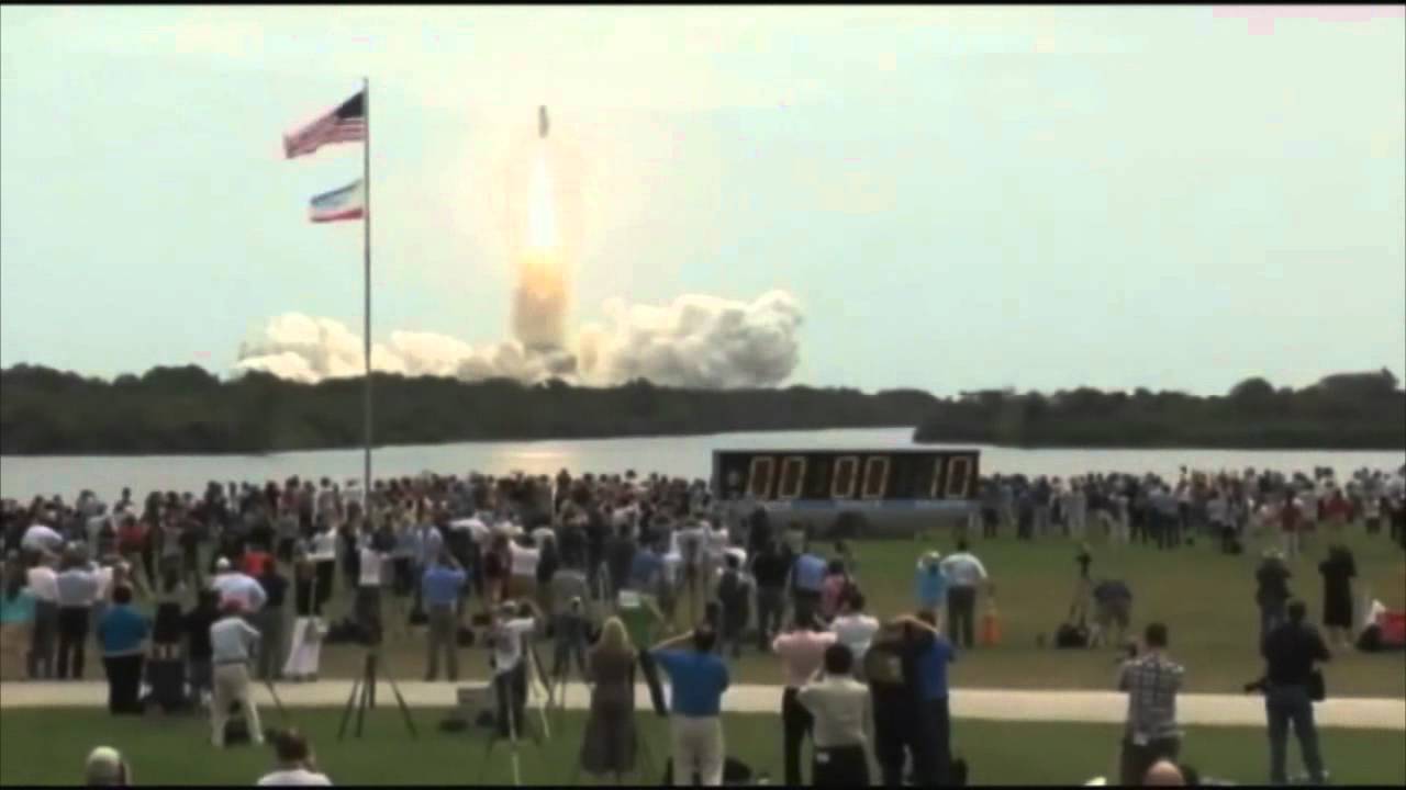 Last Ascent Highlight of the Space Shuttle, STS-135 Atlantis - YouTube