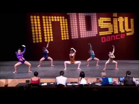 Dance Moms - Chandelier (S4, E31)