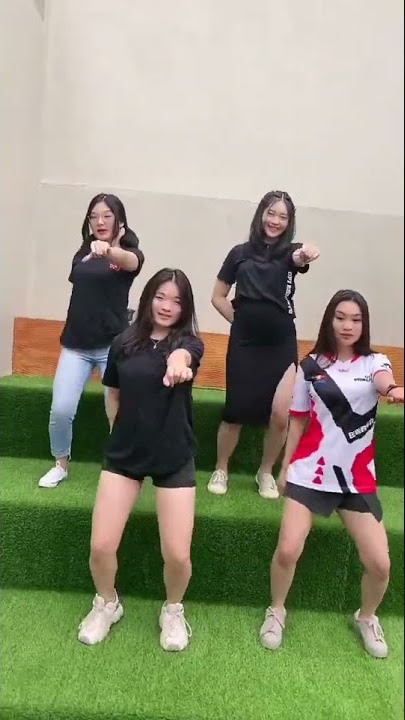 HOOTT !!!! BerlianaLovel,NitaGunawan,SivaAprilia,ArilTatum,MariaVania,AnastasyaKosasih,DjJoice
