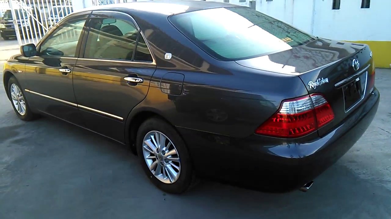 Toyota Crown 2005 Grey Available At Harab Motors Tz Youtube