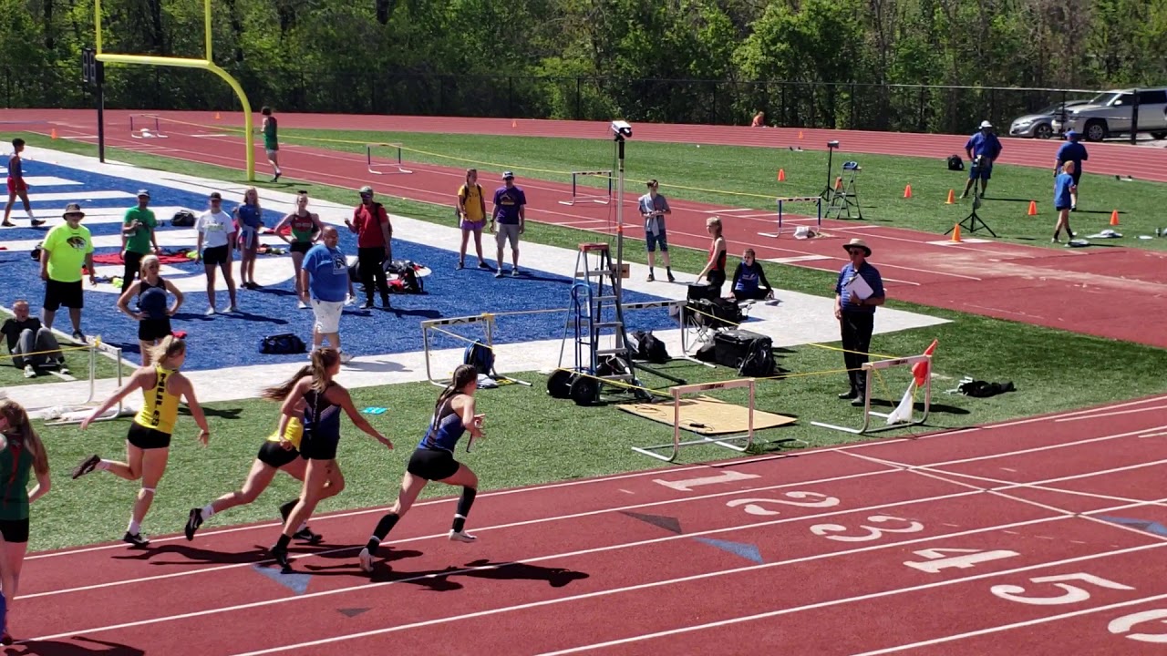2019 Class 2 District 7 Missouri highschool girls track & field 4x400 YouTube