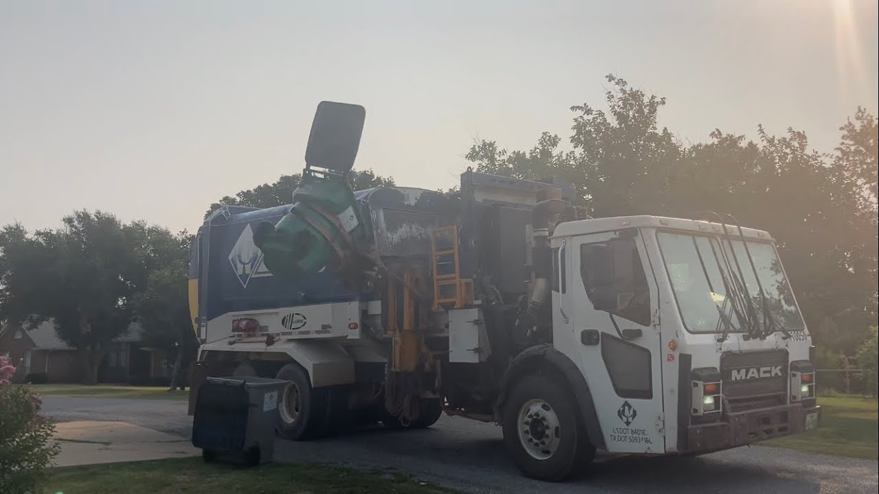 Max Labrie Waste Connections 110050 | Mack LR Labrie Atomizer Full-Eject On Trash ...
