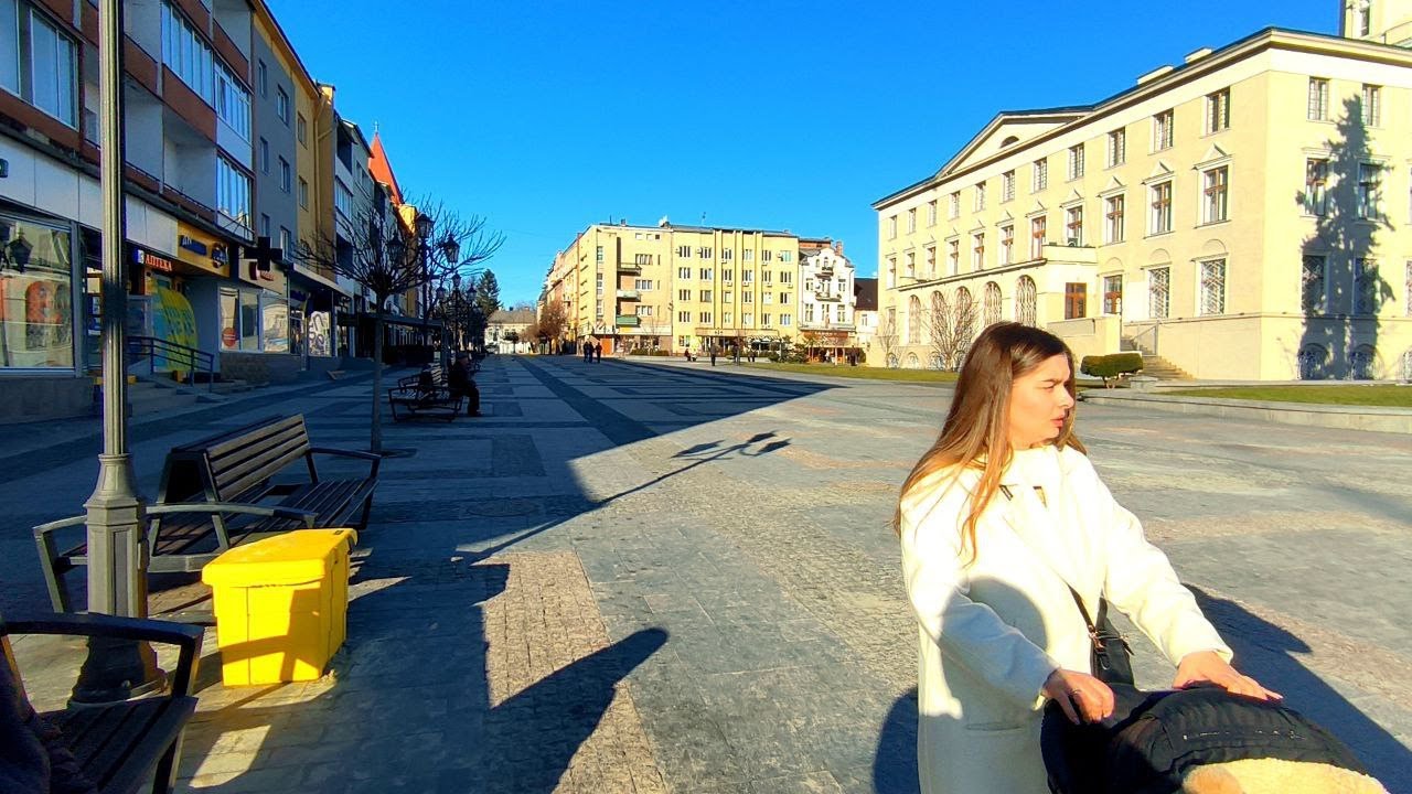 Дрогобич 2025: Площа Ринок, вулиця Жупна, солеварня і церква Святого Юра, порожній центр міста