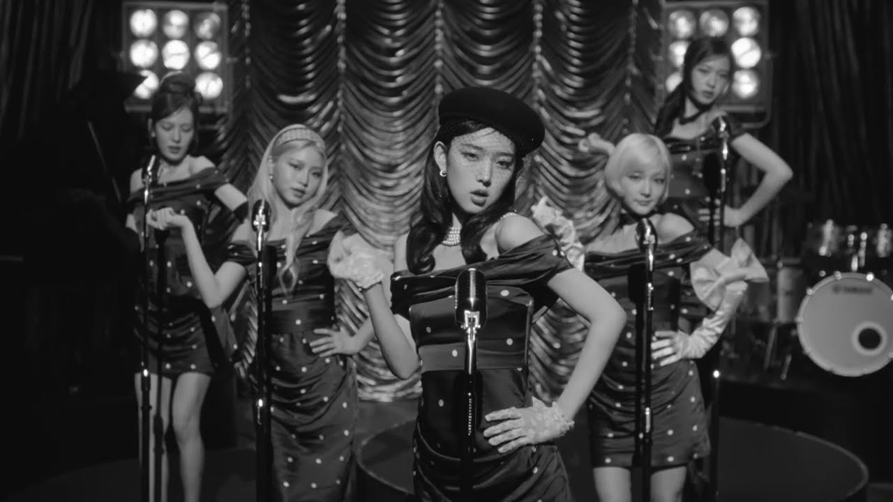 KiiiKiii (키키) '404 (New Era)' MV (REVERSE VER.) - YouTube