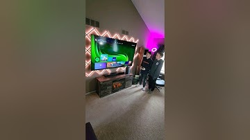 We are officially Xbox Series X Owners 🎮💚 WHAT SHOULD WE PLAY 1ST? #xbox #gaming #setup