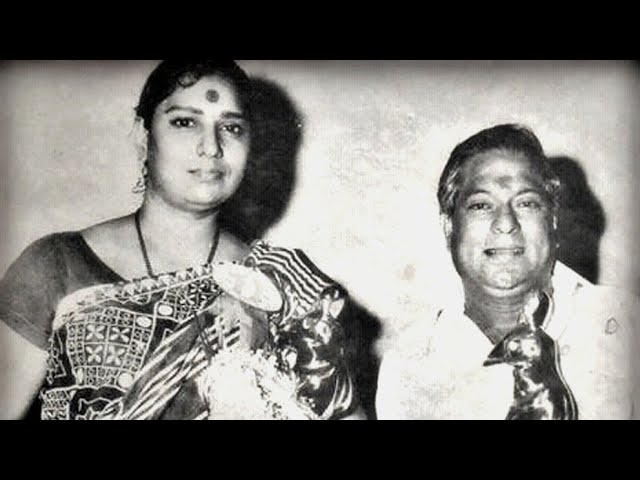 在 YouTube 上观看 Than Vaanathai | Amarakaviyam (1979) | S Janaki | SPB | MS Viswanathan