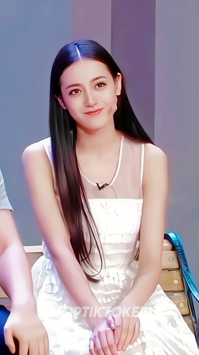 dilraba dilmarut 🥰 her old time she looks different #dilraba #dilrabadilmurat #dilreba #viral