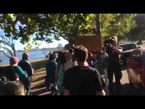 White Oaklanders Hold #BlackLivesMatter March On Father's Day - Zennie62