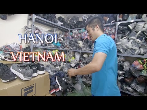 Video WHERE to buy BIG SIZED SHOES in VIETNAM (Interesting... - youtube