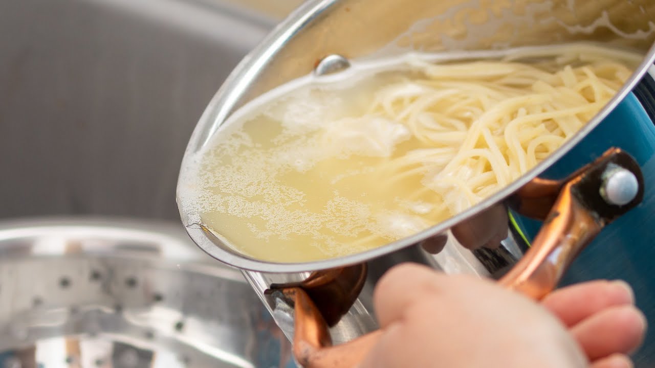13 Things You Should Never Put Down Your Kitchen Sink