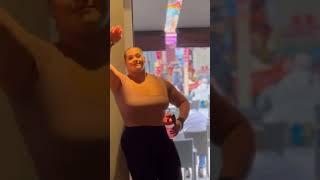 Melina Grebenija, Melinda Lindmark This is female dominance over a man.