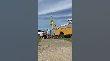 R920-MX crosswalk RRFB installation in Parsons, Kansas - time lapse