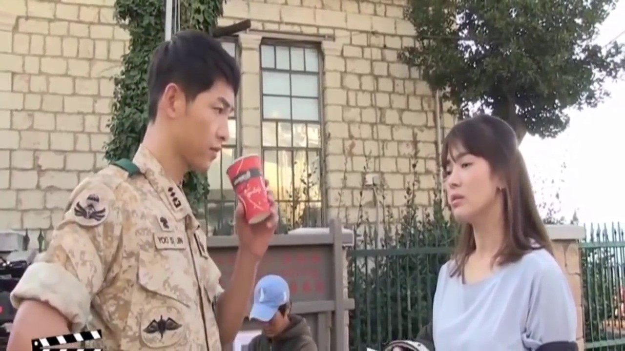 The Descendants Songsong Couple Behind The Scene Descendants Of The Sun Song Joong Ki Song Hye Youtube