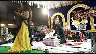 मैया की चुनर उड़ी जाए, पवन धीरे धीरे चलो री Sarita Sharma