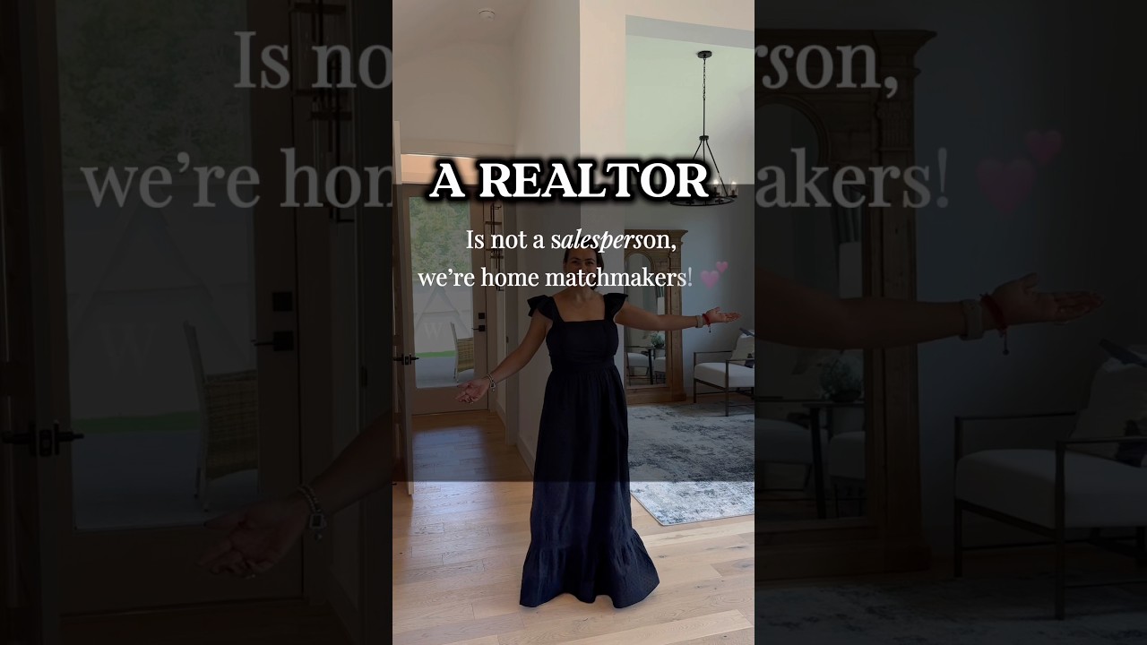 I’m not a salesperson, I’m your home matchmaker 💕 🏡No soy una vendedora, soy tu cupido de casas 💕