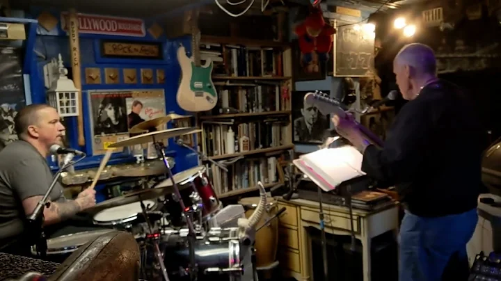 JUDY IN DISGUISE (cover) MCVAN/CHAMBERS//...