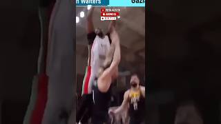 Brandon Walters, Maça Posterle Başlıyor