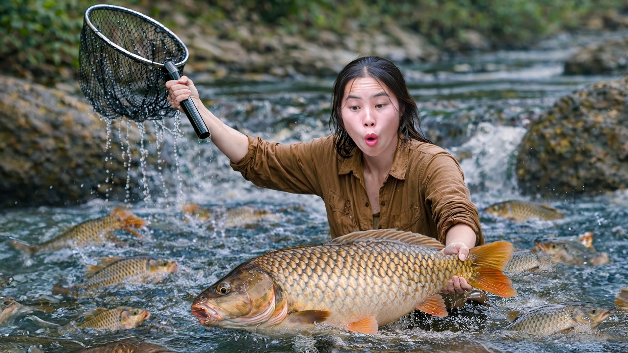 Harvesting a Large Natural Fish Pond with My Kids | Selling at the Market and Family Game Time