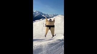 Who Says Sumo Can’t Ski ?! 🤨